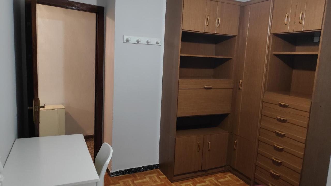 Centro De Gijon A Seis Minutos De La Playa Appartement Buitenkant foto